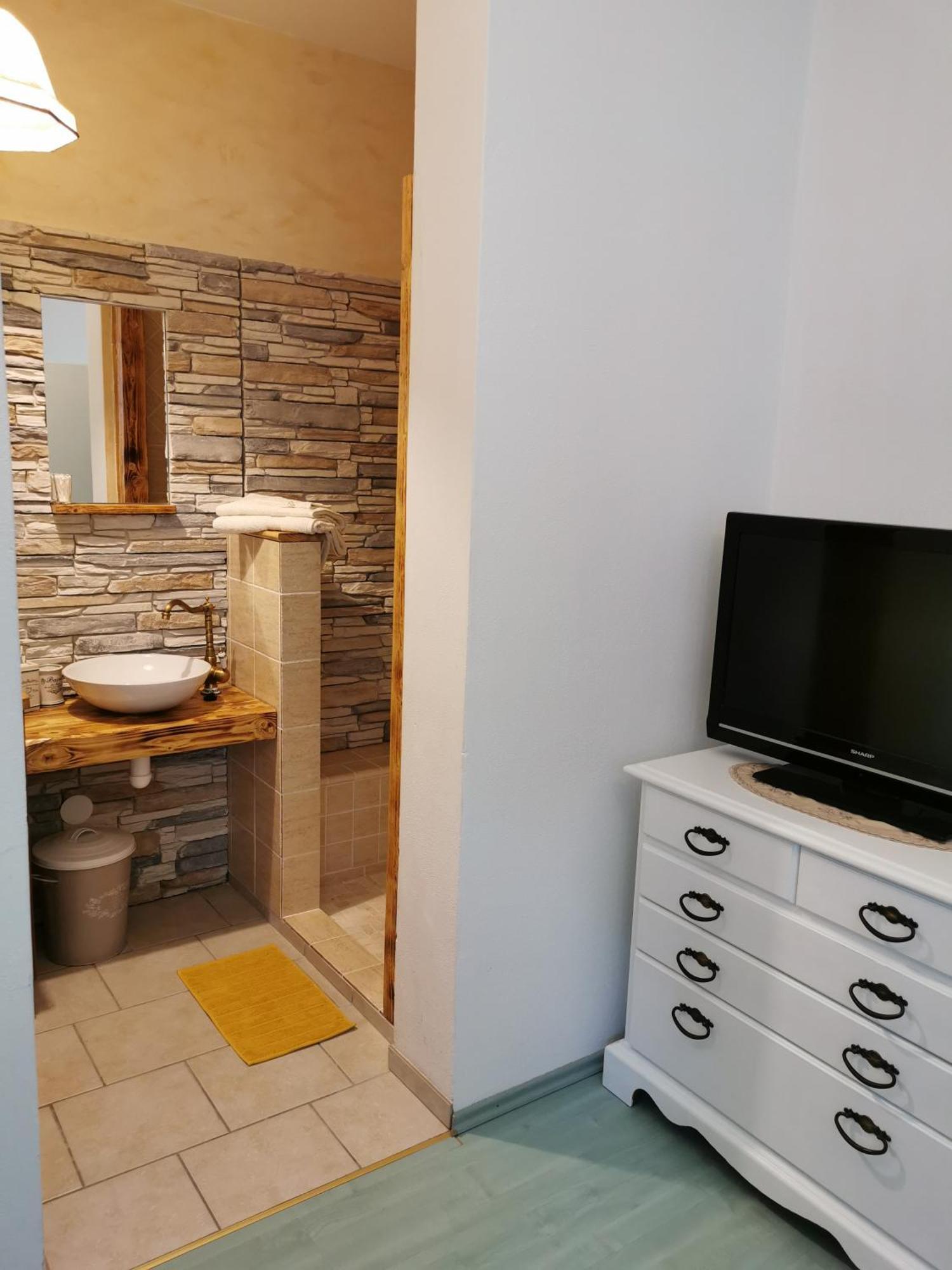 Apartmaji Arko Ribnica Exterior foto